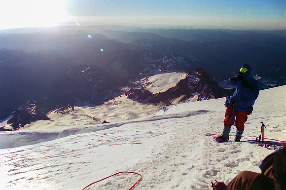 The descent of Mount Ranier in Washington State