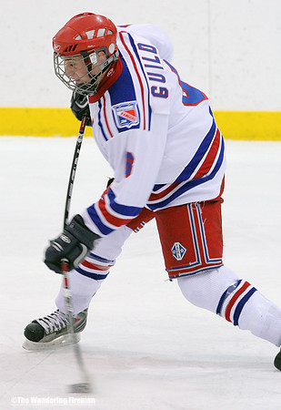 Bending a hockey stick slap shot