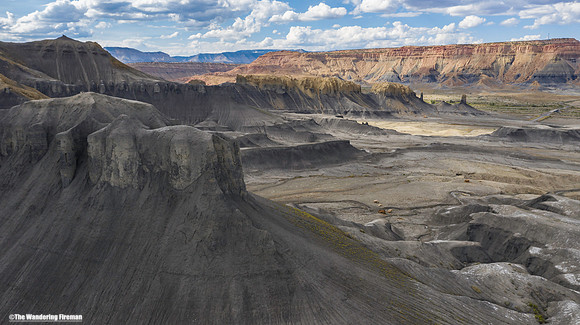 The landscape of Utah from above 15