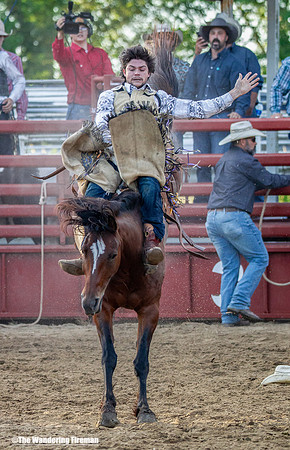 Leon Iowa rodeo rough stock bare back riding event