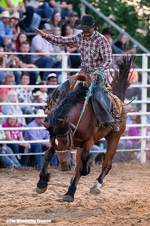 Leon Iowa rodeo rough stock bare back riding event
