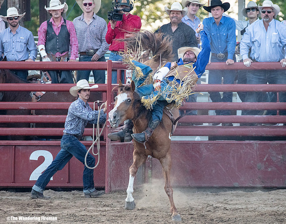 Leon Iowa rodeo rough stock bare back riding event