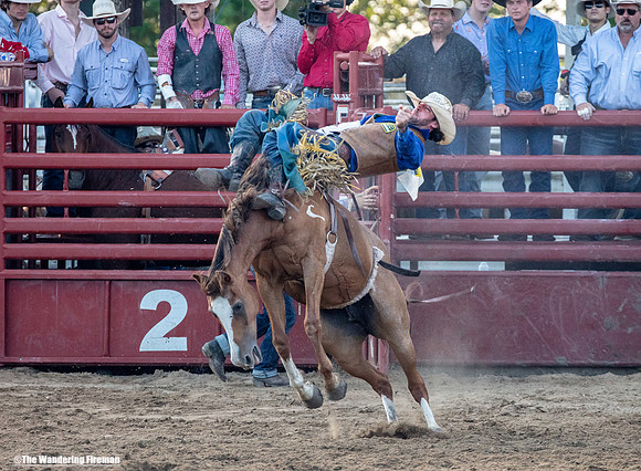 Leon Iowa rodeo rough stock bare back riding event