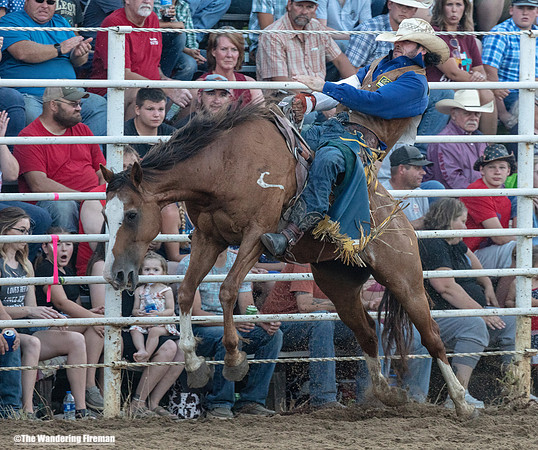Leon Iowa rodeo rough stock bare back riding event