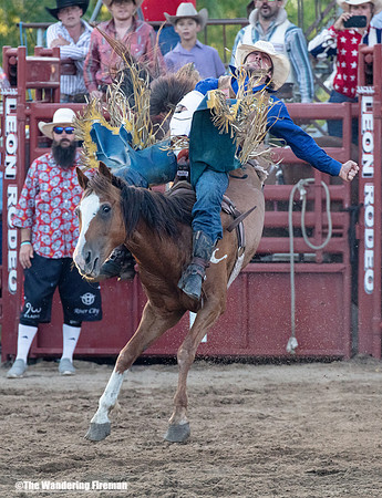 Leon Iowa rodeo rough stock bare back riding event