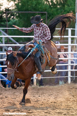 Leon Iowa rodeo rough stock bare back riding event
