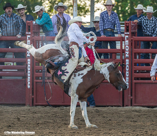 Leon Iowa rodeo rough stock bare back riding event