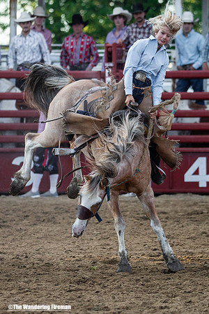 Leon Iowa rodeo rough stock bare back riding event