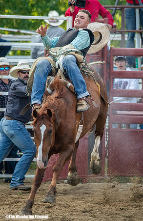 Leon Iowa rodeo rough stock bare back riding event