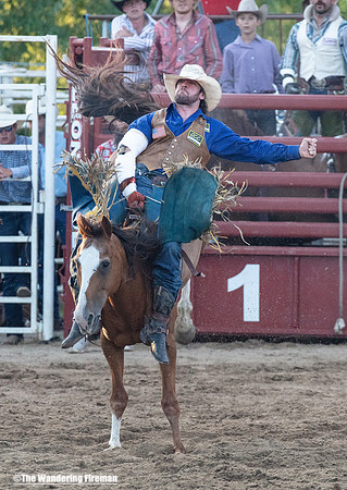 Leon Iowa rodeo rough stock bare back riding event